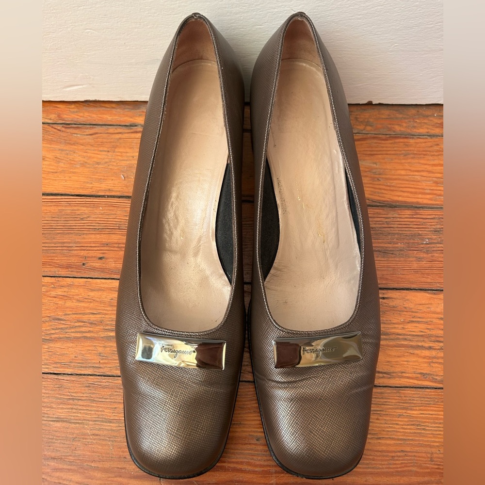 vintage Ferragamo heeled loafers